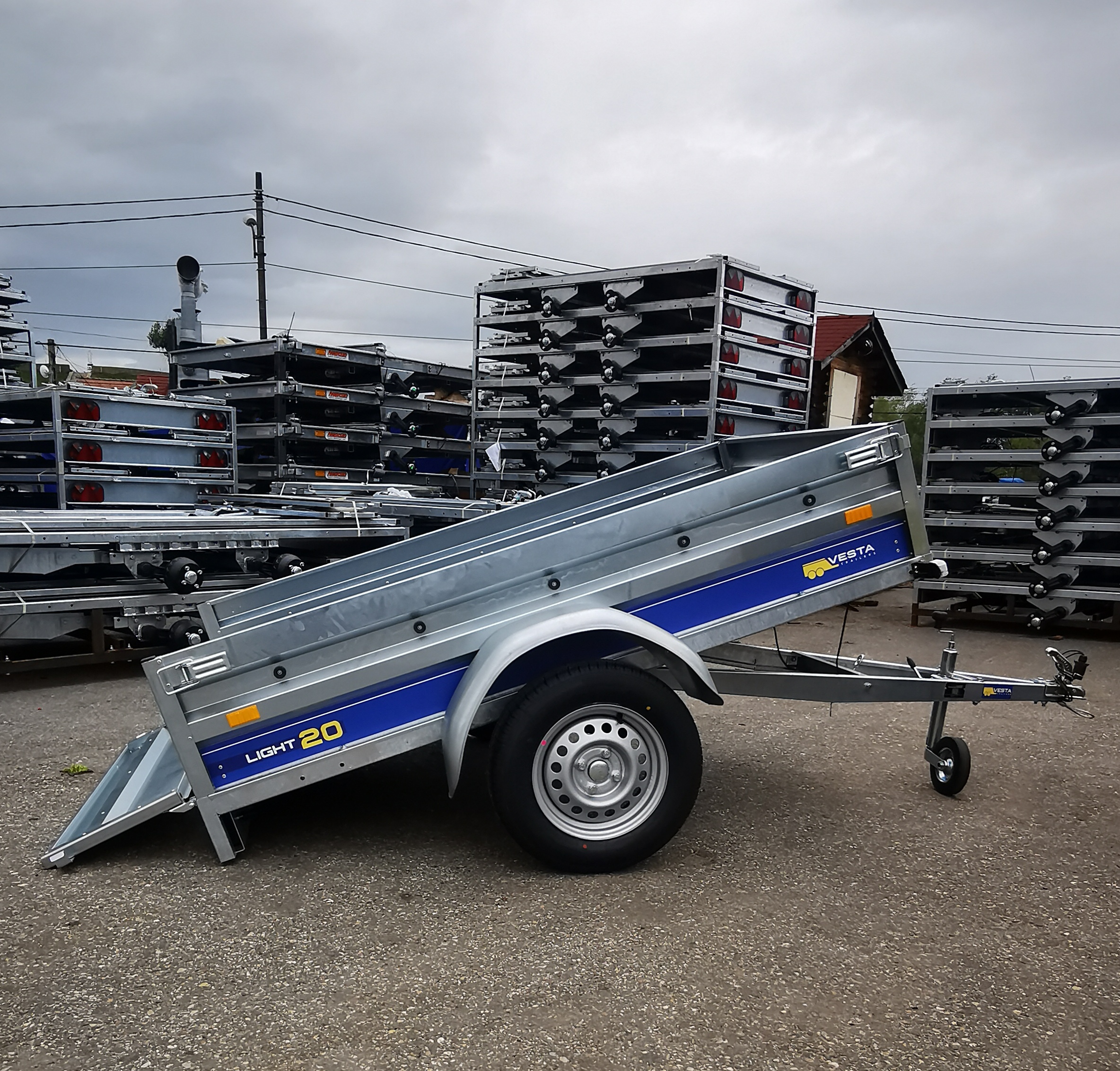 REMORCA VESTA 20 A LIGHT !